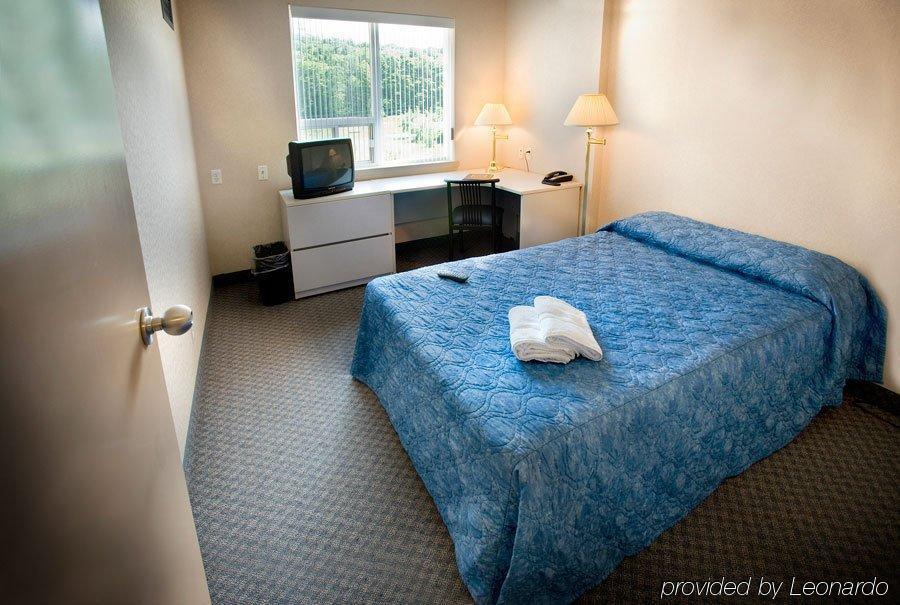 Residence & Conference Centre - King City Екстер'єр фото